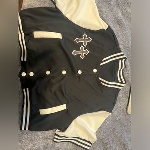 Cropped sweater with Cross